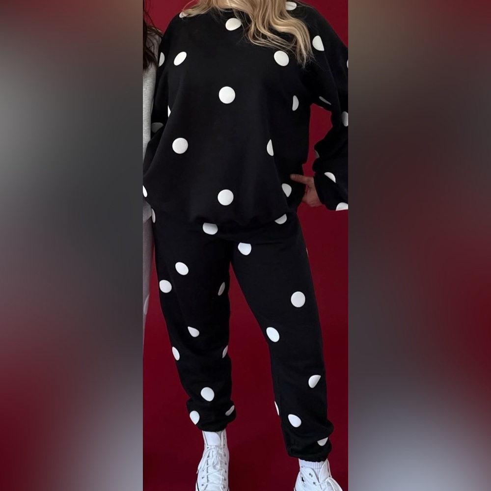 Skull House Designs Black and White Polka Dot Set!!